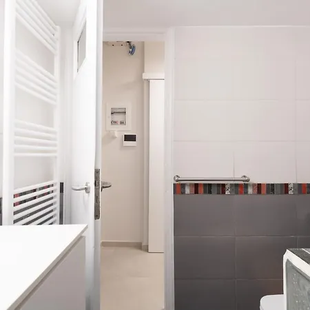 Modern 2-bedroom Apt, 200m From The Acropolis Daire *
