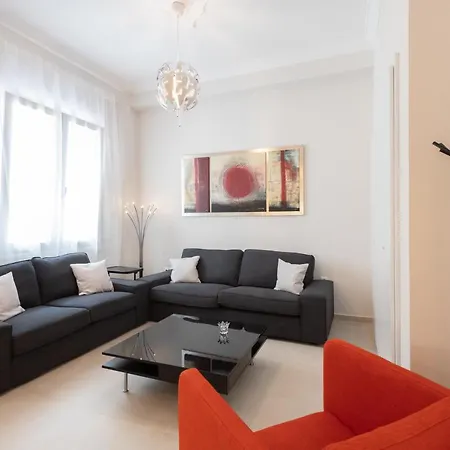 Modern 2-bedroom Apt, 200m From The Acropolis * Athens