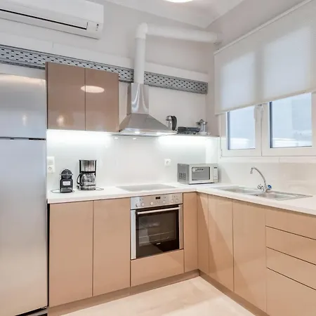 Modern 2-bedroom Apt, 200m From The Acropolis