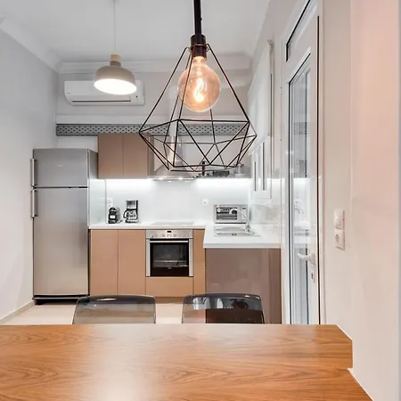Modern 2-bedroom Apt, 200m From The Acropolis Apartment *